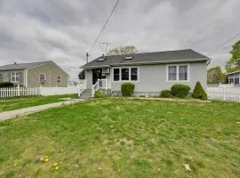 North Babylon Home, Near Belmont Lake State Park!