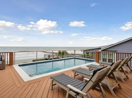 1667 E Ashley - Folly Ocean Breeze - Private Pool with Ocean Views，位于富丽海滩的带泳池的酒店