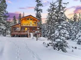 Tranquil Cabin - Private Hot Tub And Fire Pit!