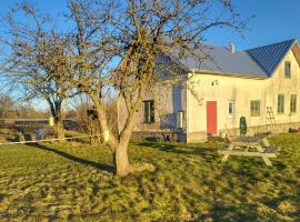 Cozy Home In Stånga With Wifi，位于Stånga的酒店