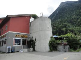 瓦尔索尔酒店，位于Acquarossa的酒店