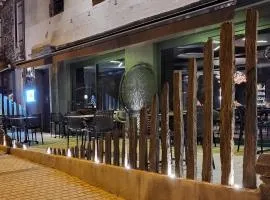 Logis Hôtel Restaurant Gilles Moreau Laguiole
