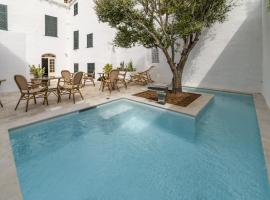 Seranova Luxury Hotel - Adults Only，位于休达德亚的带泳池的酒店