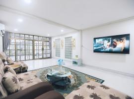 4BR Villa, 6min to Lee Garden, 22 PAX - Paradise Found，位于合艾的酒店