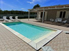 Janus Casa nel Verde - exclusive villa with pool，位于Giano Vetusto的酒店