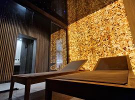 Wielka Krokiew Residence&SPA - Zakopane - JACUZZI, SAUNA, TĘŻNIA SOLANKOWA, SPA, GRILL，位于扎科帕内的自助式住宿