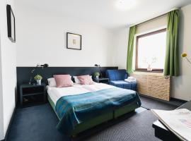 City Hotel Fellbach 24H CHECK-IN，位于费尔巴赫的酒店