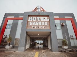 Hotel Kanaan，位于Pimenta Bueno的酒店
