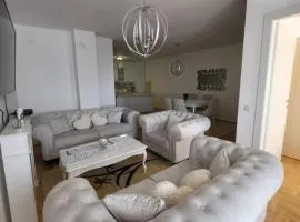 Luxury Central Apartment