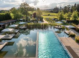 Das Stemp Wellnessresort 4 Sterne Superior，位于巴彻尔堡的酒店