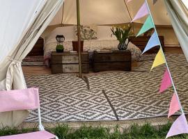 Willow glamping，位于诺里奇的豪华帐篷