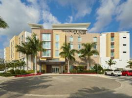 TownePlace Suites Miami Kendall West，位于肯代尔Miccosukee Golf and Country Club附近的酒店