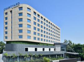 Courtyard by Marriott Nashik，位于纳西克的酒店