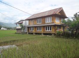 Purabarang Homestay，位于兰特包的度假短租房