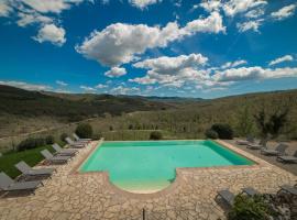 Borgo Le Noci Chianti Retreat & Pool，位于基安蒂盖奥勒的酒店