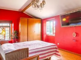 B&B Quarto Vermelho Estilo Moderno