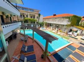 Philoxenia Hotel & Villas