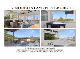 Stunning views from stylish 3-bedroom home，位于匹兹堡的酒店