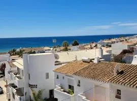 Seaview Apartment 100m from beach