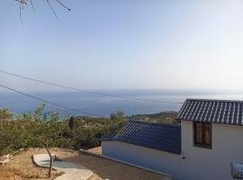 Aloni Cottage above Aegean Sea，位于Raches的酒店