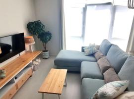 APARTAMENTO PLAYA & Parking，位于布里拉蒂卡波的公寓