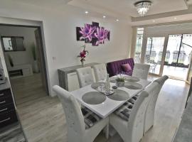 Apartman Zemplinska &Scaron;irava Timea，位于卡鲁扎的自助式住宿