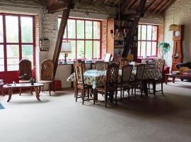 La Mez a Nine chambres d'hôtes，位于Buxières-sous-Montaigut的酒店