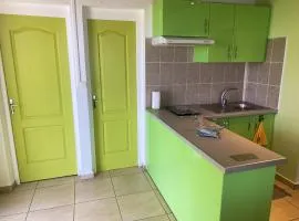 Appartement confortable avec vue sur mer à Bouillante, 50 m²