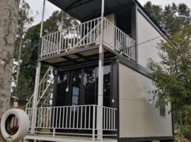 CABIN SARAWAK D'RUMAH BONDA RIVER VIEW Kuala Kangsar，位于Kampong Senawar的酒店