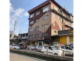 Hotel lords Highway Inn, Gagal Khas，位于康格拉的酒店