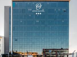 OTIA HOTEL，位于马普托马普托马雷斯购物中心附近的酒店