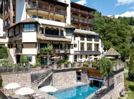 天堂酒店，位于蒂雷斯的酒店