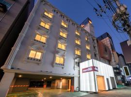 The Hyoosik Nomad Aank Hotel Gumi，位于龟尾的酒店