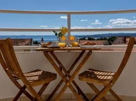 Newly renovated apartment with a beautiful sea view Emili