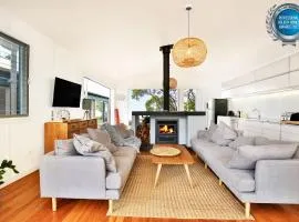 Ayana - Pet Friendly - Directly Opposite Beach - Fireplace