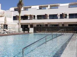 LACASA Apartments Cotillo，位于科蒂略的带泳池的酒店