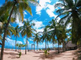 Half Moon Beach Resort Addappallam，位于Addaippallam的酒店
