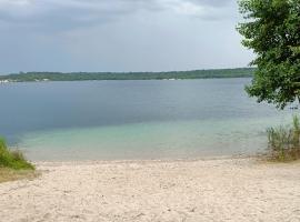 Ferienwohnung Mäurer Leipziger Neuseenland，位于Groitzsch的酒店