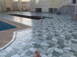 MEKNES-villa avec piscine-MAROC，位于梅克内斯的酒店