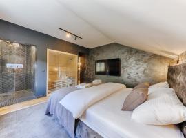 La Vida Apartments，位于巴尔的带按摩浴缸的酒店