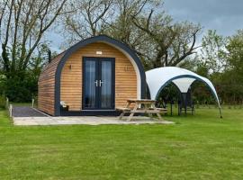 Honeypot Hideaways Luxury Glamping - Exclusively for Adults，位于切斯特的豪华帐篷营地