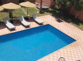 Villa privative tortues2 piscine individual 35min，位于马拉喀什的度假屋