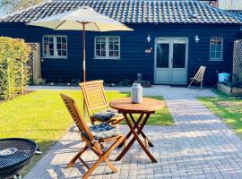 The BeeKeepers - Homely Luxurious Self Catering，位于迪斯的酒店