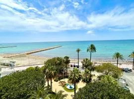 Sunflower residence first line by the sea