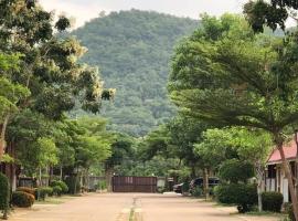 โรงแรมสวีทฮาร์ท，位于Ban No Khoi的酒店