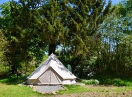 L'Angeberdière - Tente nature au calme，位于Saint-Mars-sur-la-Futaie的豪华帐篷营地