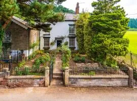 Cheshire Countryside, Delamere Forest, Family Retreat Rose Cottage
