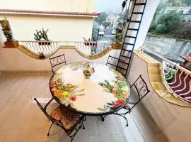 Apartment TAORMINA center with TERRACE, via Celestino Penna 6