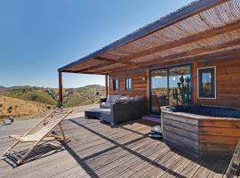 Portugals Infinity - Fantástica casa de campo com vista de mar，位于塔维拉的度假屋