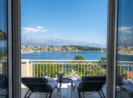 Apartments Siesta，位于苏曼婷的家庭/亲子酒店